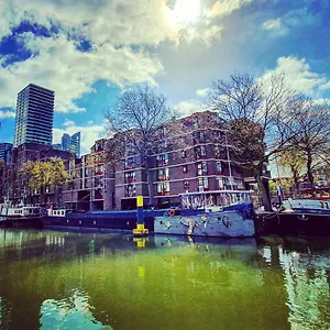 Houseboat Bateau-hôtel