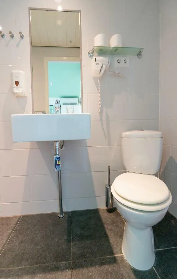 Sparks Hostel Rotterdam Netherlands